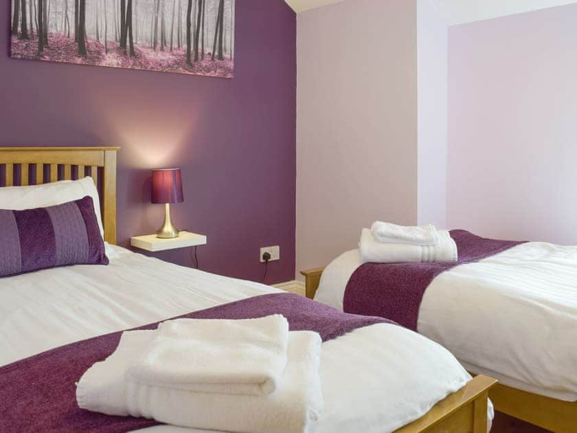 Good-sized twin bedroom | Brynhowell - Brynhowell Barns, Glandwr, near Narbeth