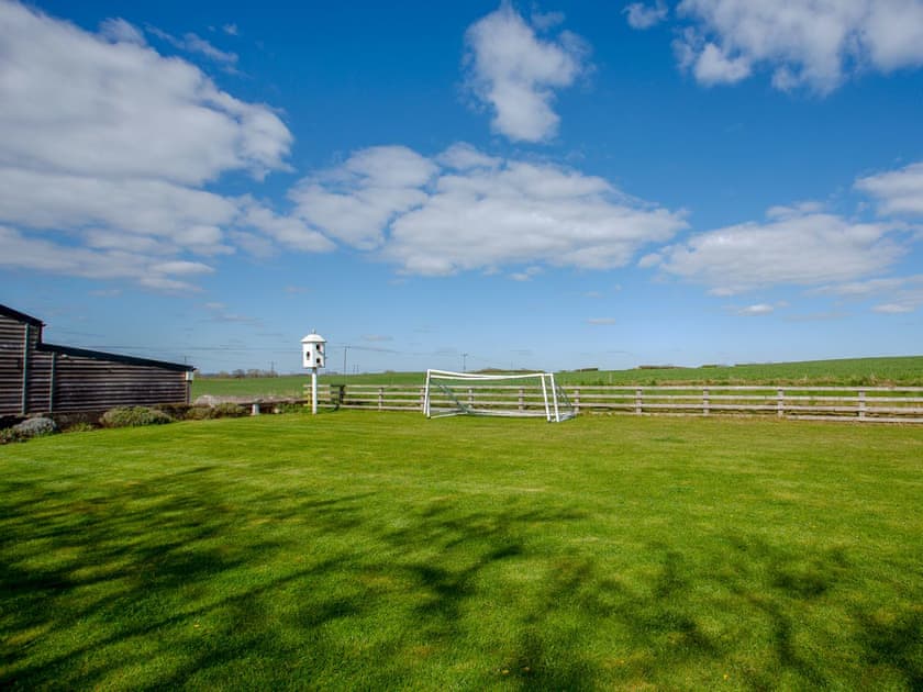 Extensive garden and grounds | Brens Barn, Aiskew, near Bedale