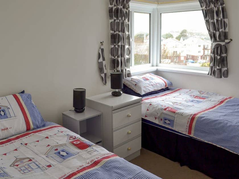 Twin bedroom | Rosehill, Paignton
