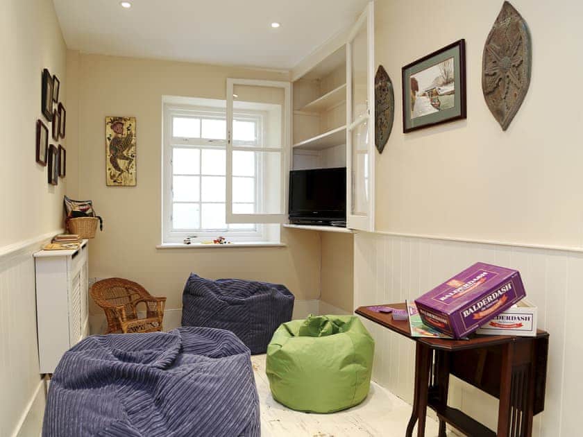 Snug | Marine Parade, Hythe