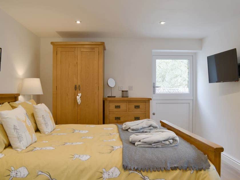 Comfortable double bedroom | Ladyvale Barn, Cardinham, near Bodmin