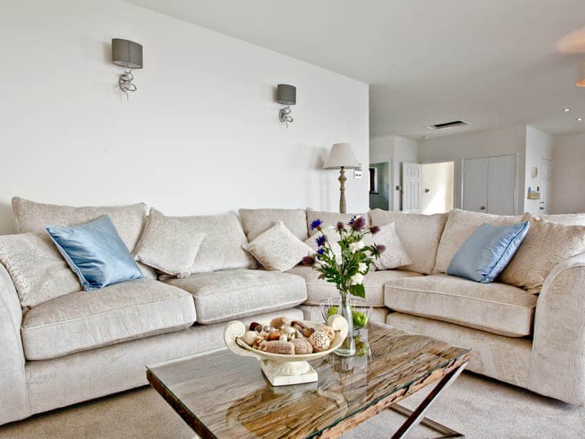 Spacious and comfortable living area | Hawks Ridge, Downderry