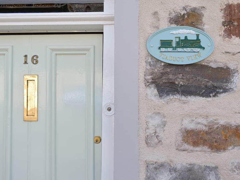Charming holiday home | Viaduct View, Cullen, near Buckie