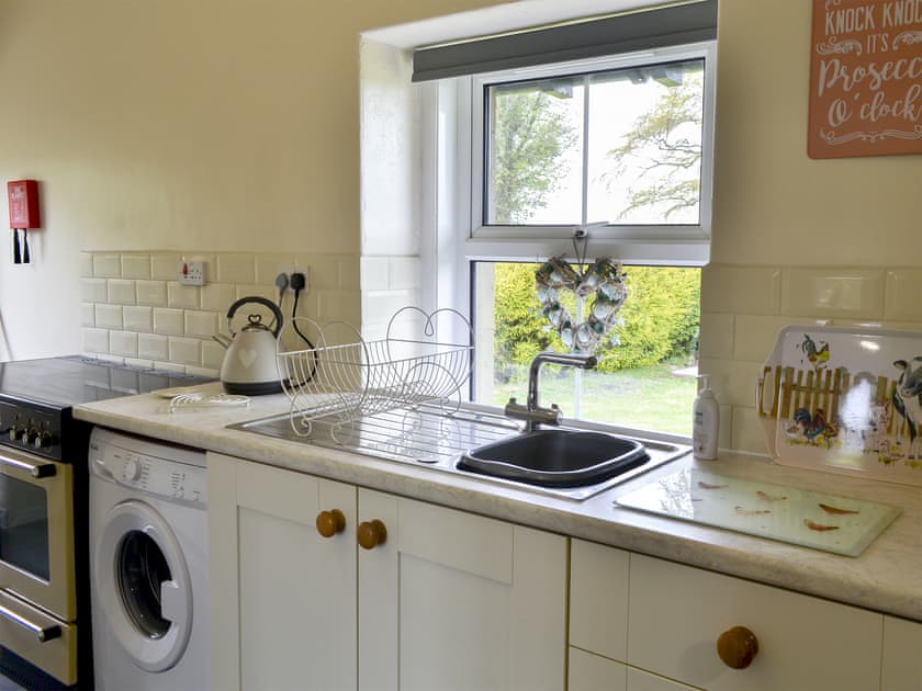 Kitchen and dining area | Sheilas Cottage, Christon bank, near Alnwick