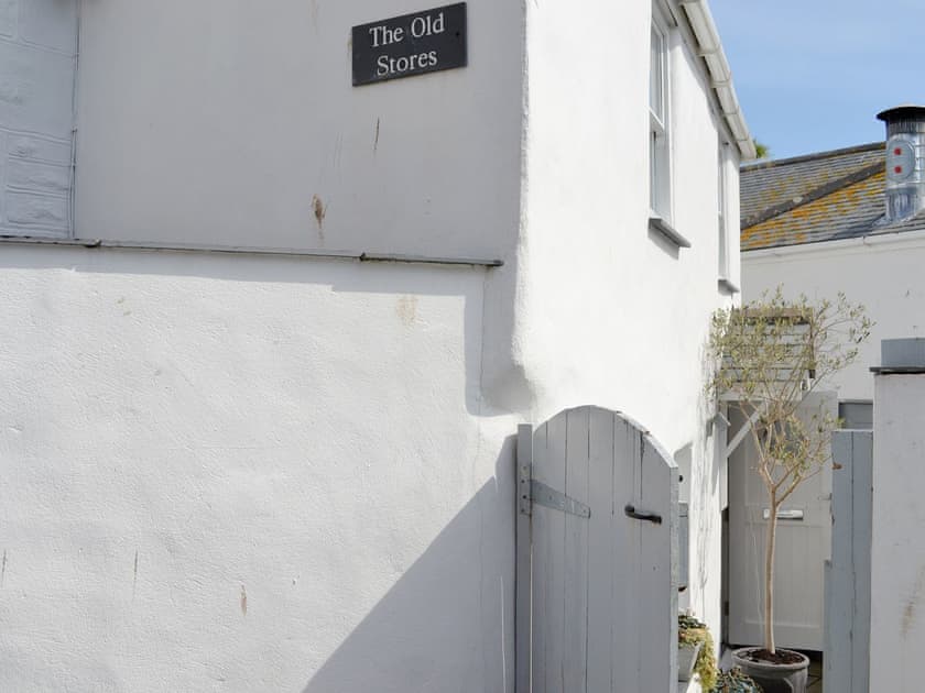 Lovely holiday home | The Old Stores, Mousehole, near Penzance