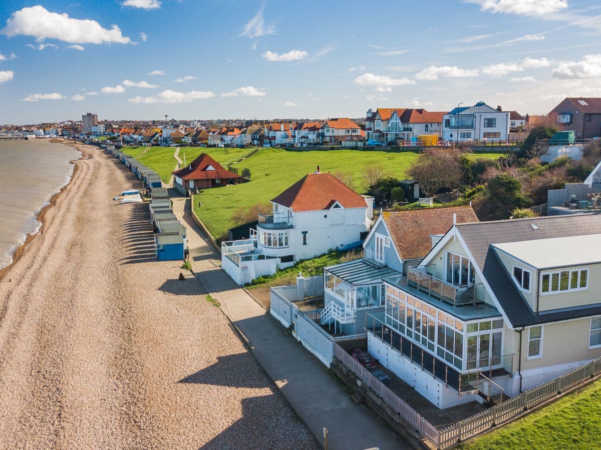 Jarrahdale Beach Apartment Ref M552158 In Herne Bay Kent