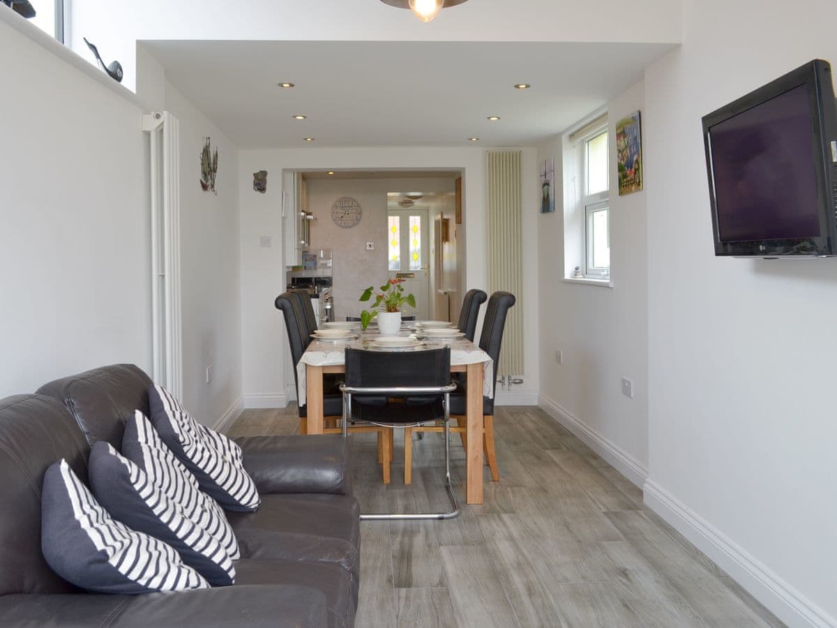 Honeycomb Cottage Ref 28922 In Shaldon Devon Welcomecottages