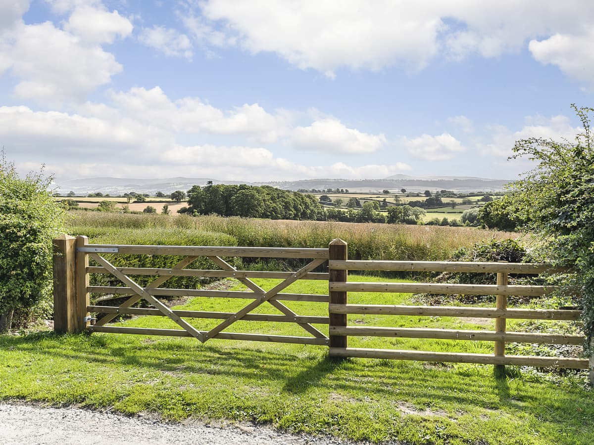 Apple Tree Lodge - Holiday Lodge in Central England - Image 1