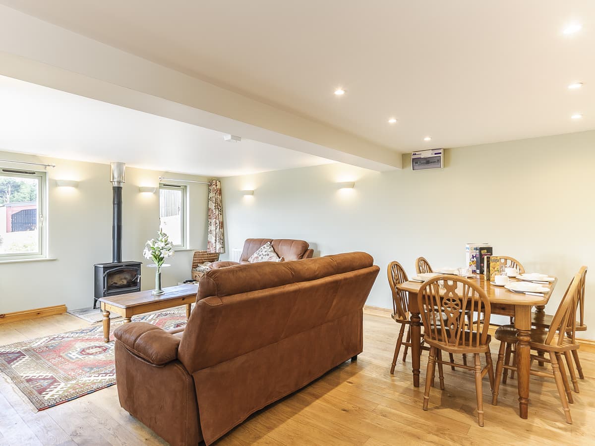 Apple Tree Lodge - Holiday Lodge in Central England - Image 5