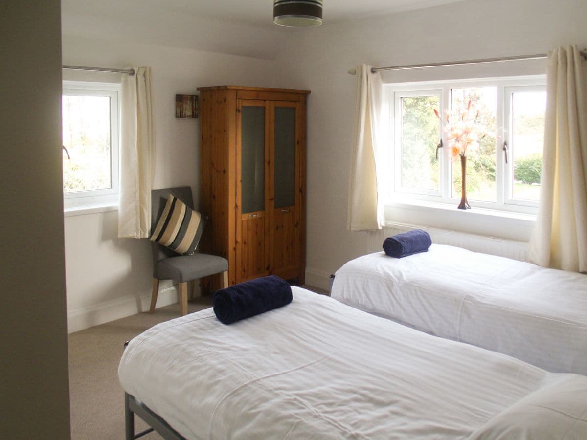 Long Range Ref Ukc286 In Whimple Near Exeter Devon