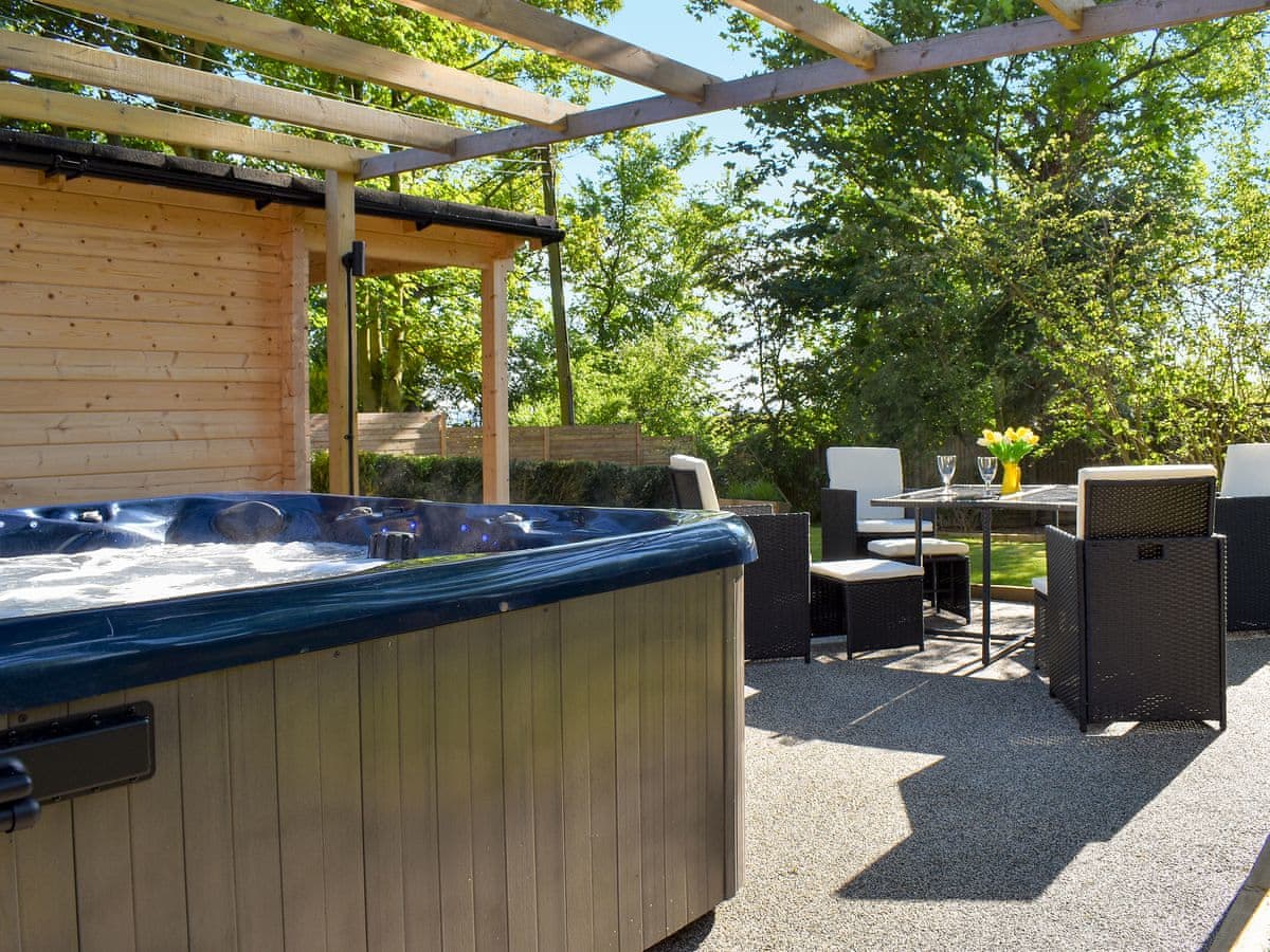 Poppy Lodge - Holiday lodge in Southern England - Image 2