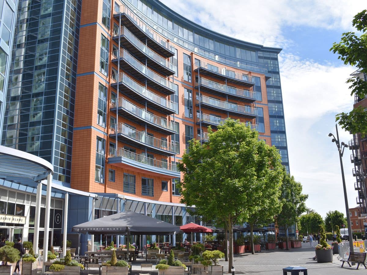 Gunwharf Quays Apartments - The Two Bedroom 'A'