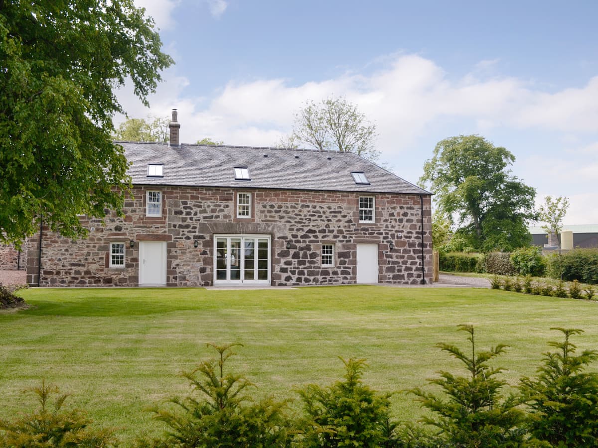 Old Montrose - The Stables