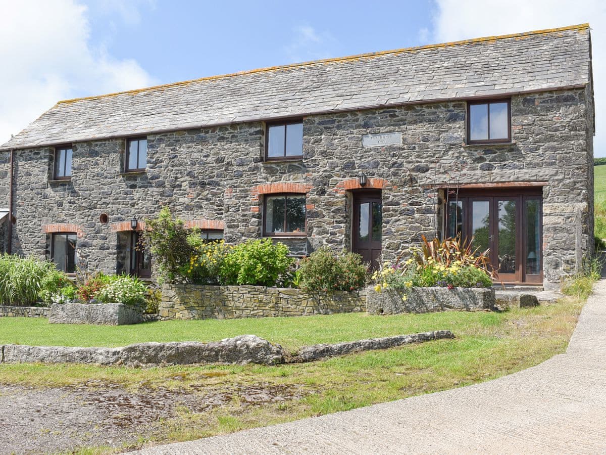 Trentinney Farm Holiday Cottages Haywain Ref Uk12084 In St