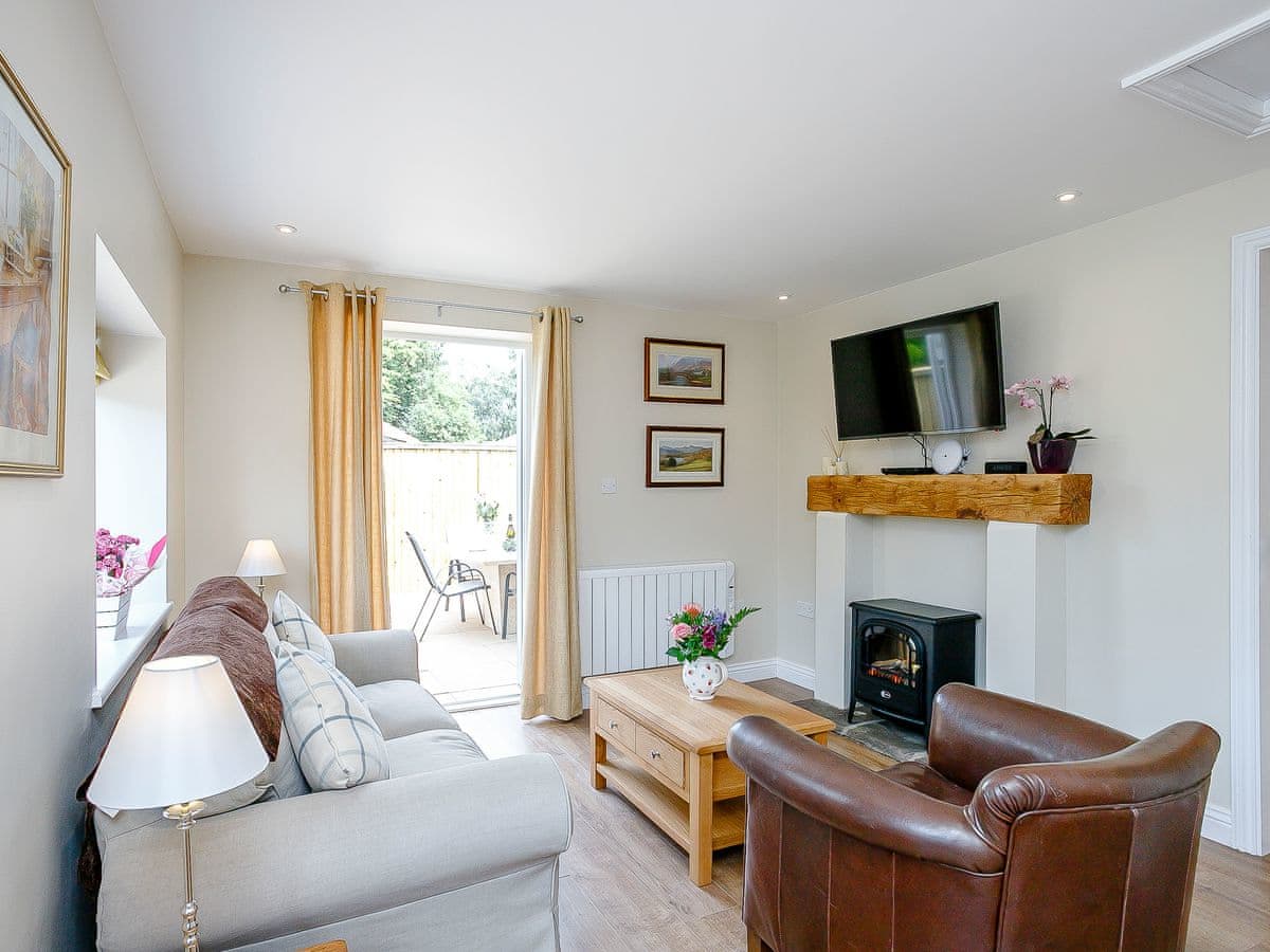 Wits End Cottage Ref Uk11125 In Roughton Near Woodhall Spa
