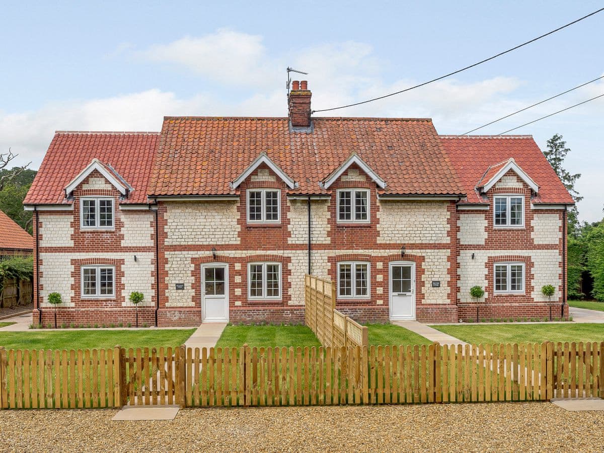 Hall Lane Cottages Sea Holly Cottage Ref Uk11931 In Thornham