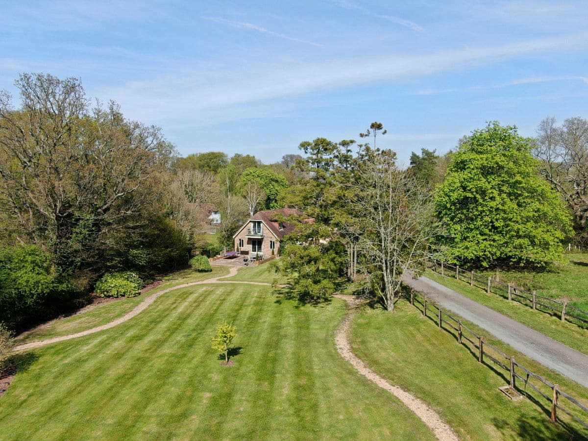 Twisly North Lodge - Holiday lodge in Southern England - Image 1