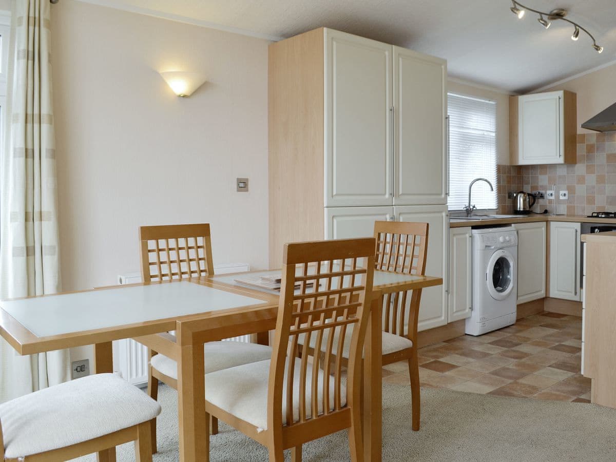 Heron Lodge - Holiday lodge in East Anglia - Image 5