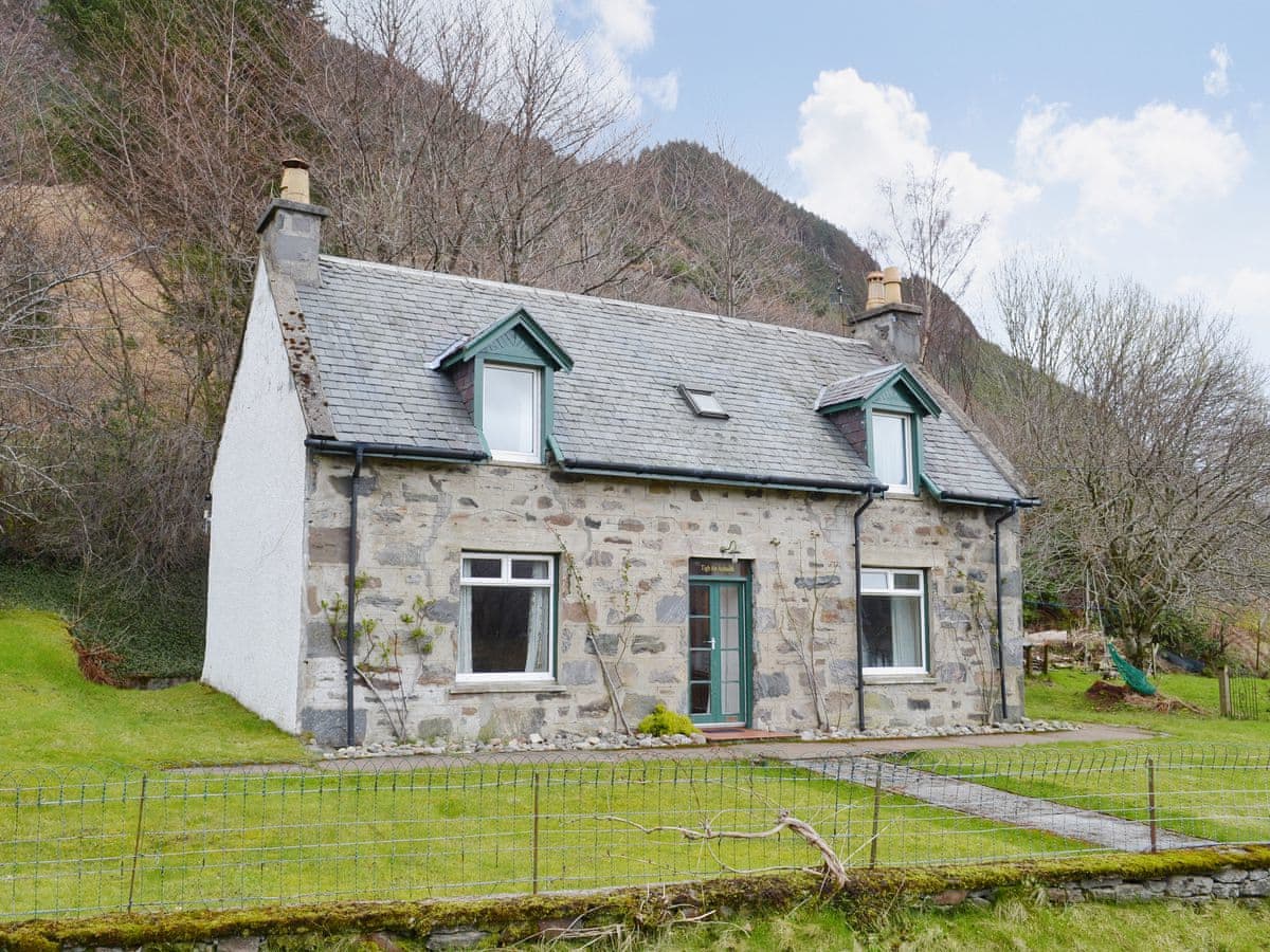 Tigh-An-Achaidh near Sàileag