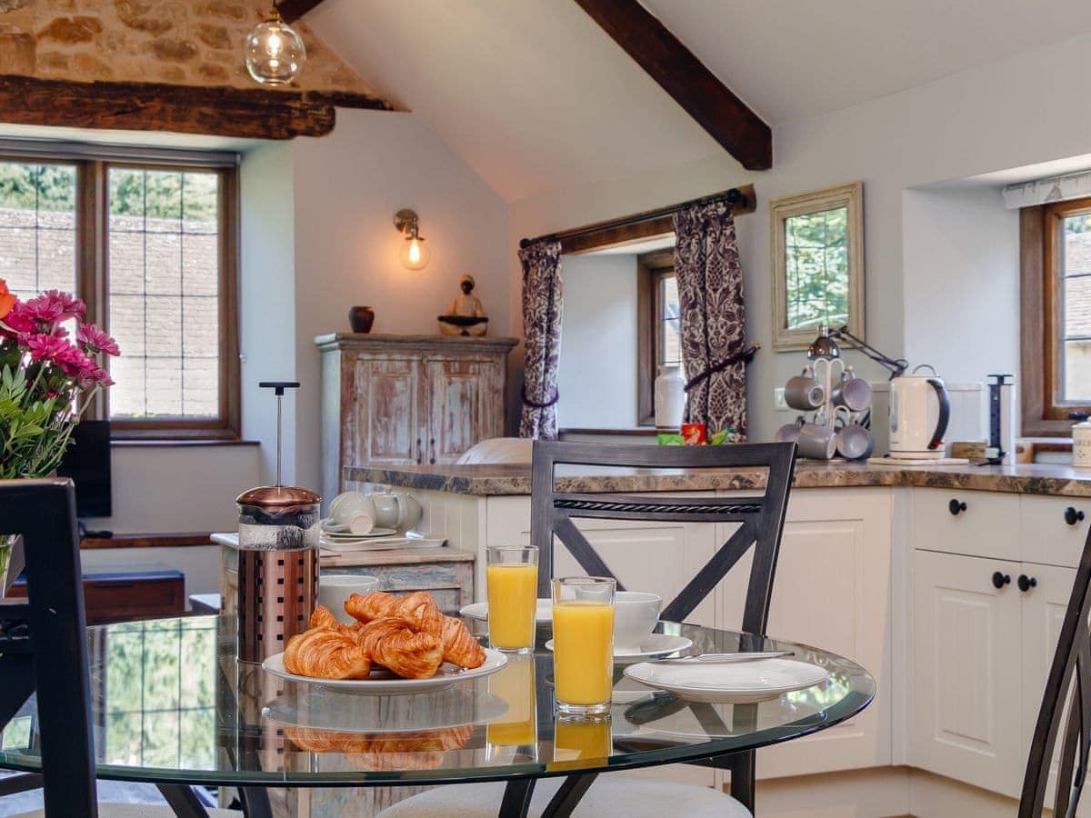 Stable Cottage Ref Uk12281 In Uley Near Dursley Gloucestershire English Country Cottages