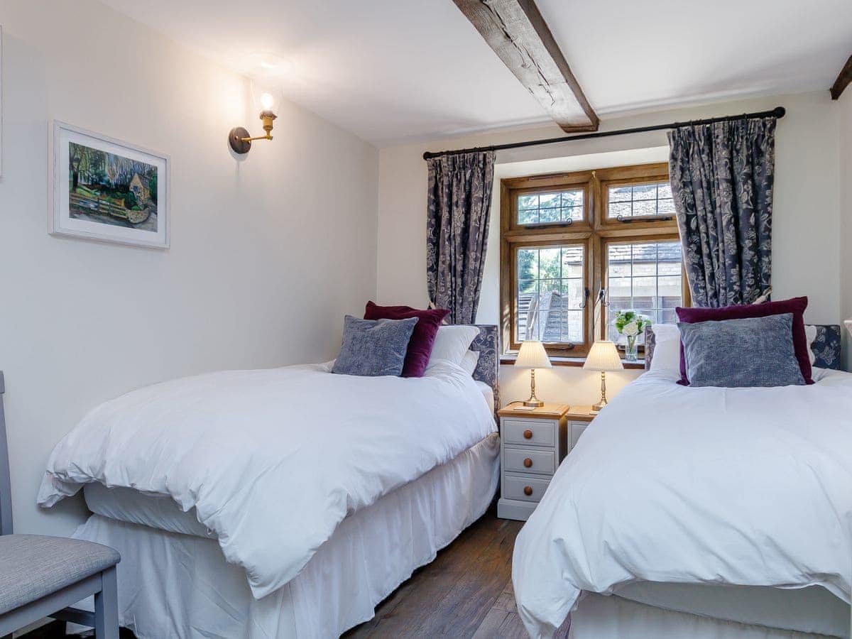 Stable Cottage Ref Uk12281 In Uley Near Dursley Gloucestershire English Country Cottages