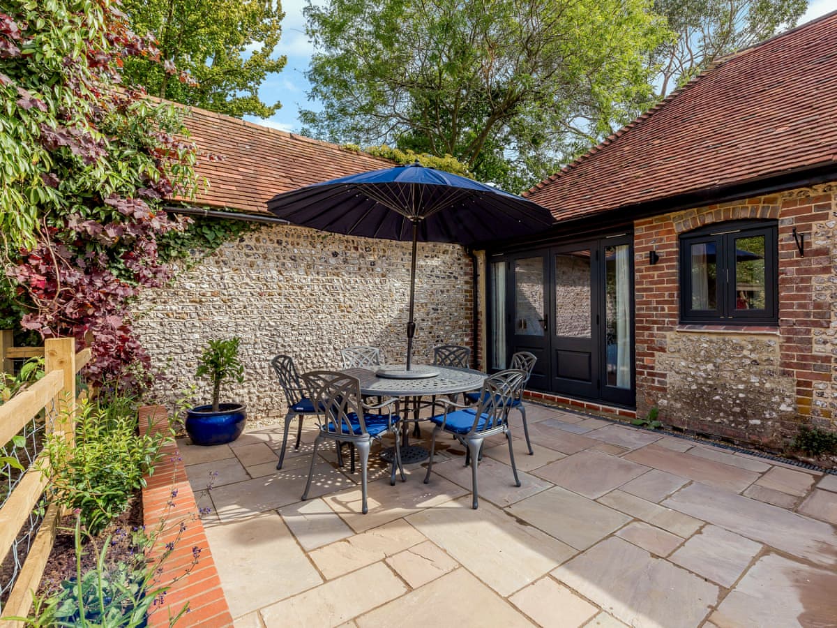 The Lodge at Oldbury Barns - Holiday Lodge in Southern England - Image 5