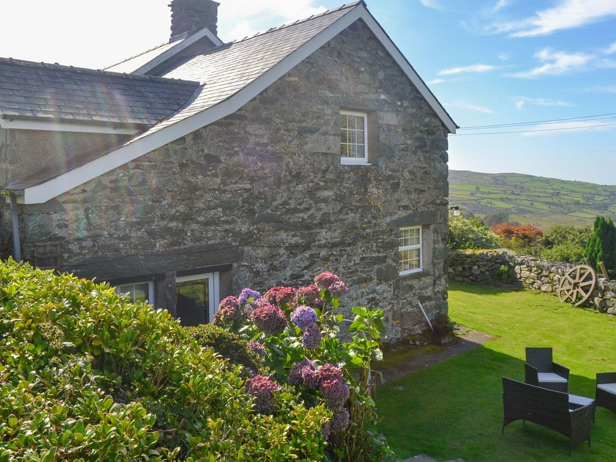 The Stable Cottage Ref Uk12686 In Cwm Nantcol Near Llanbedr