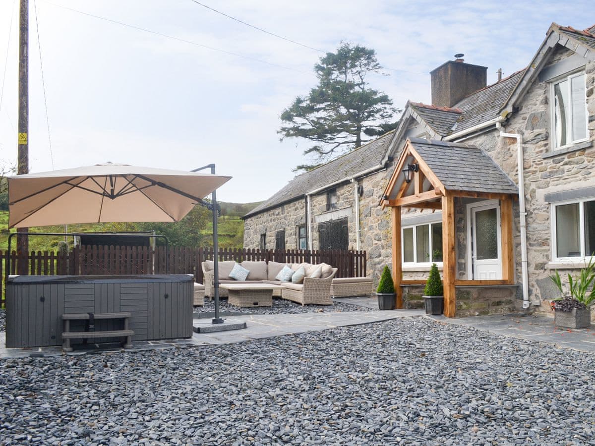 Self-catering cottages in Betws-Y-Coed