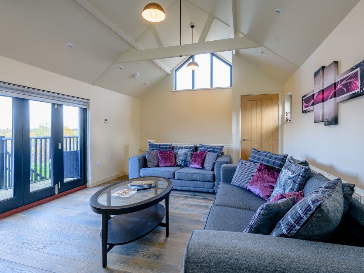 White House Lodges Yoxford Barn Ref Uk12453 In Heveningham