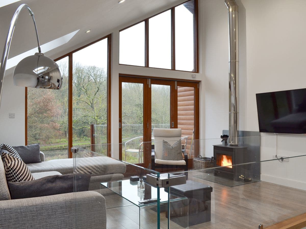 Waterside Lodge Thirteen - Holiday lodge in Yorkshire - Image 2