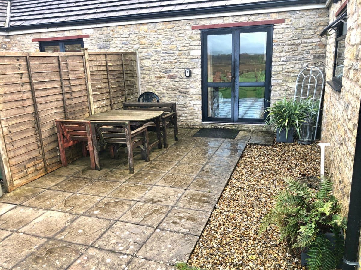 Vallis Holiday Cottages Partidge Cottage Ref 30996 In Frome