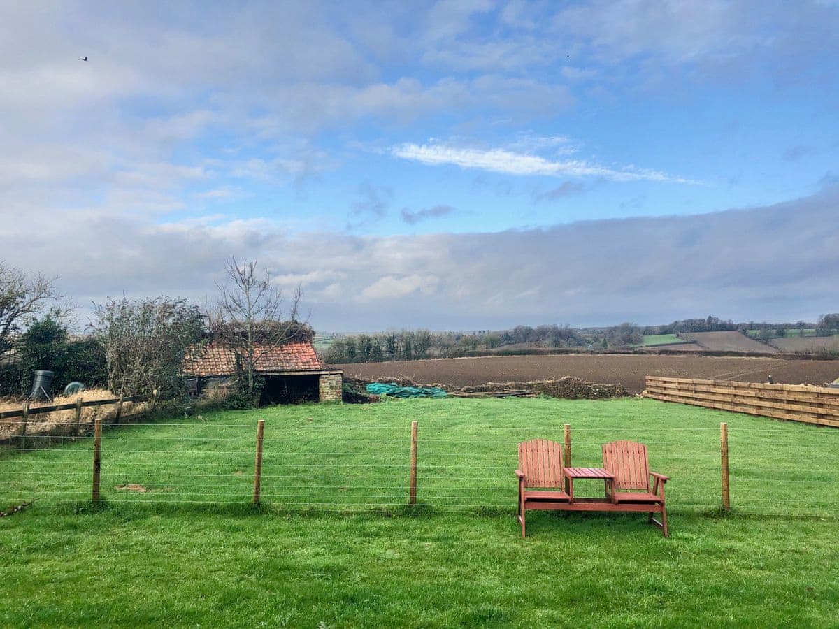 Vallis Holiday Cottages Partidge Cottage Ref 30996 In Frome