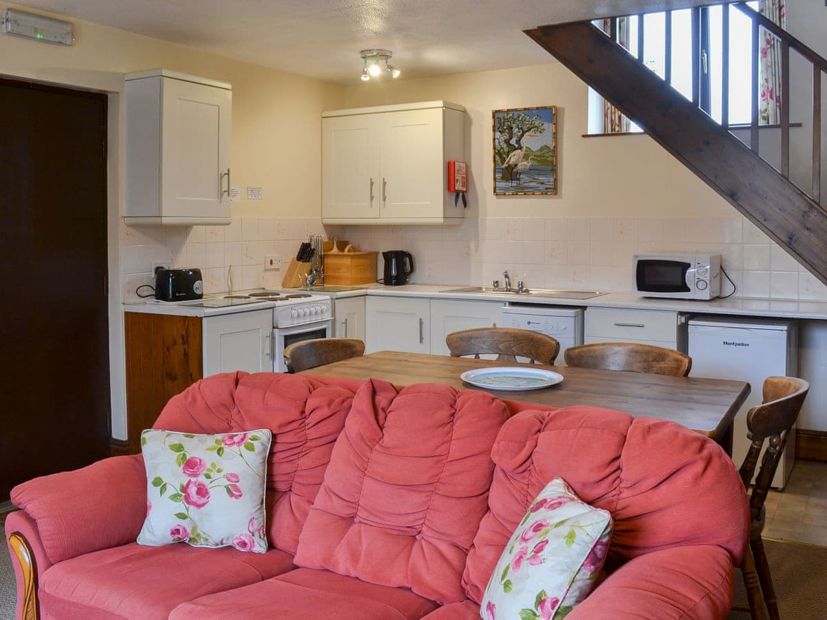 Stowford Lodge Holiday Cottages - Old Nog Cottage - Holiday Lodge in South West England - Image 4