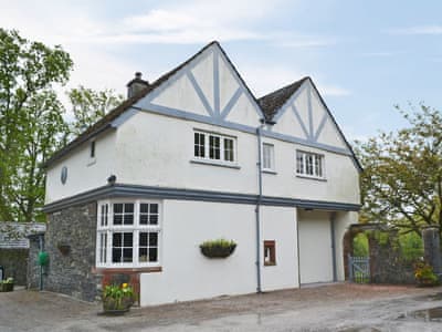 Graythwaite Estate Home Farmhouse Cottages In Bowness On