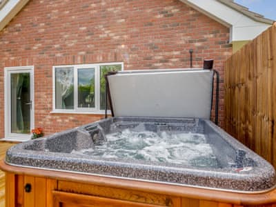 Alder Lodge Ref Uk11582 In Yaxham Near Dereham Norfolk