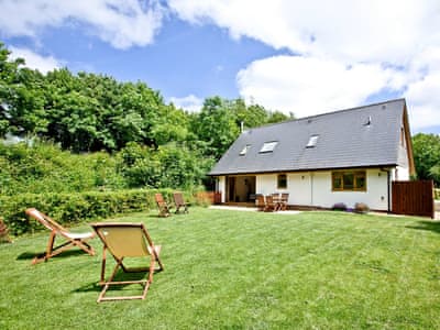 Boundary Cottage In Torquay Devon Blue Chip Holidays