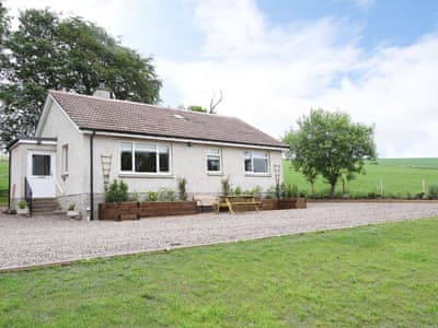 Glenkindie Estate Holiday Cottages Braemorlich Ref Uk10381 In