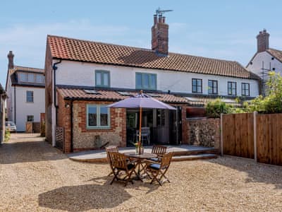 Greenrush Cottage Ref Uk11523 In Blakeney Near Holt Norfolk