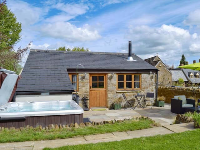 The Old Stables Ref Ukc2056 In Swerford Near Chipping Norton