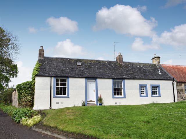 Dyke End Cottage Ref Uk11560 In Ceres Near Cupar Fife