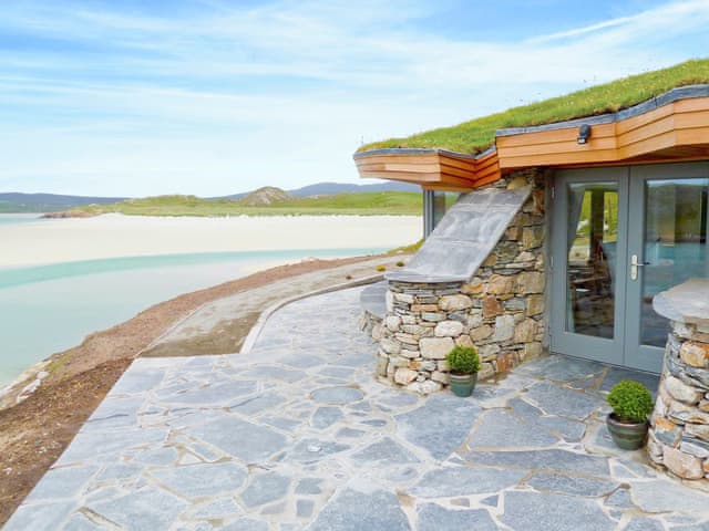 Beach Bay Cottage Ref Srrm In Carnish Uig Isle Of Lewis Outer