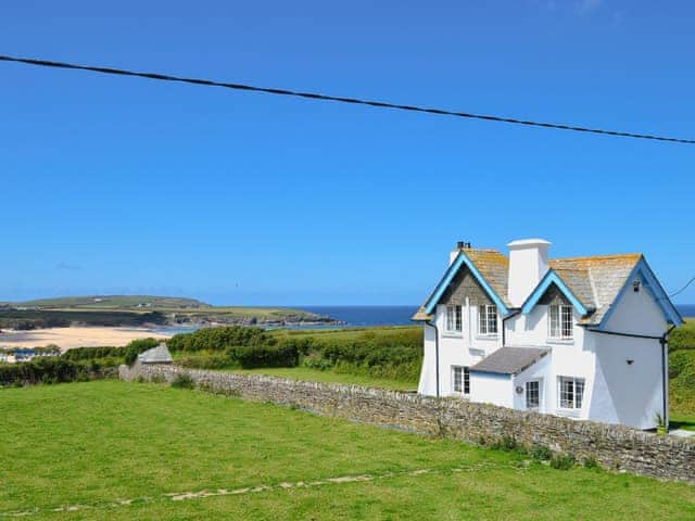 St Cadoc Cottage Ref 14454 In Harlyn Bay Near Padstow Cornwall