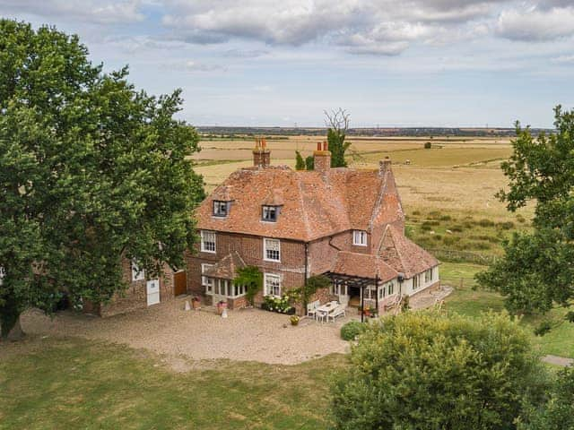 Guston Court Ref M555049 In Sandwich Kent Cottages Com