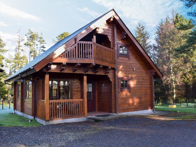 Roe Deer Log Cabin Ref Uk13338 In Mulben Near Keith Moray