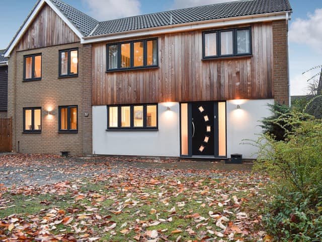Gunton Wood House Ref Uk12836 In Loweston Near Lowestoft