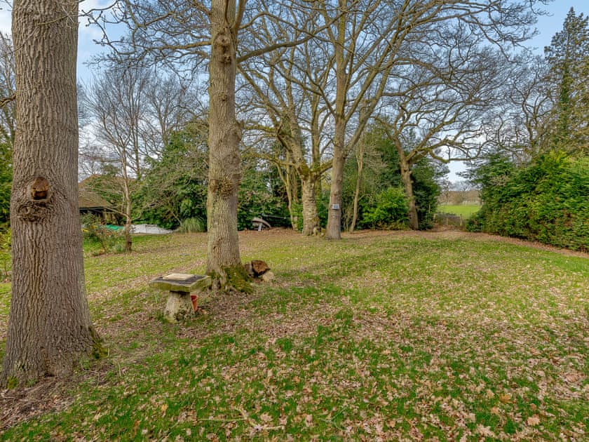Garden and grounds | Kingsley Apartment, Eversley Centre