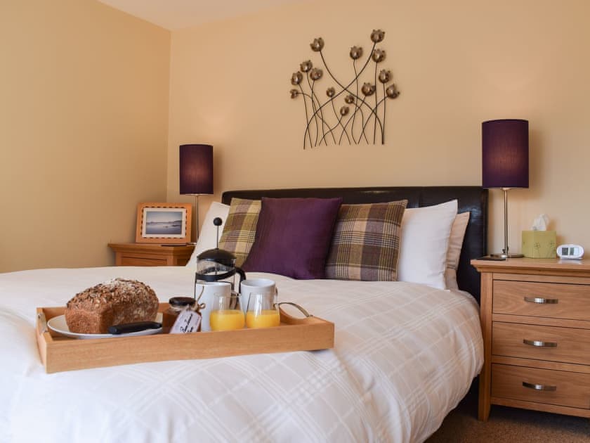 Double bedroom | Lochearnside Lodge, St Fillans, near Crieff