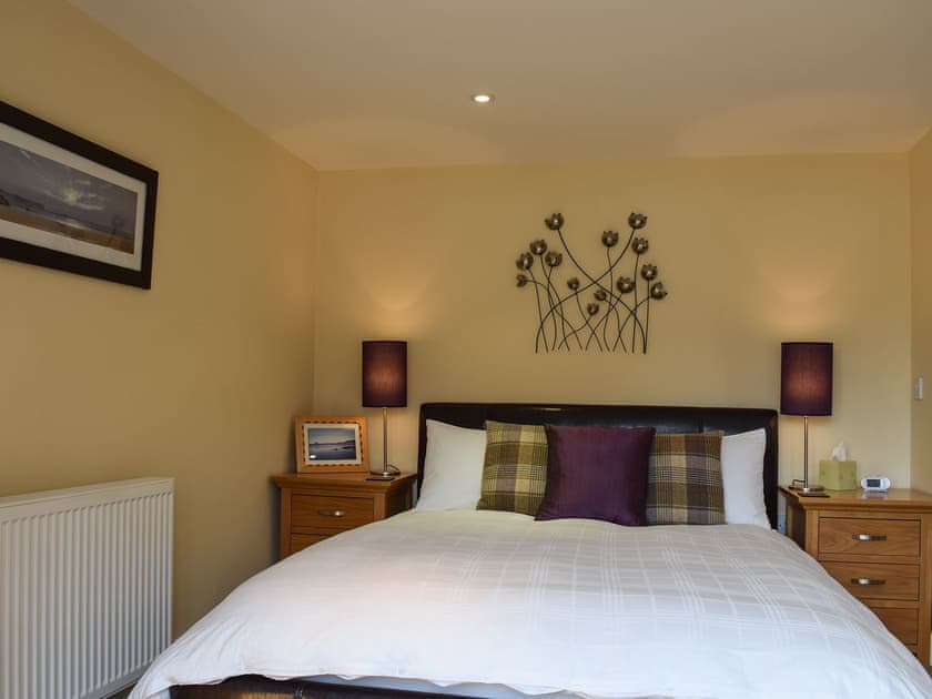 Double bedroom | Lochearnside Lodge, St Fillans, near Crieff