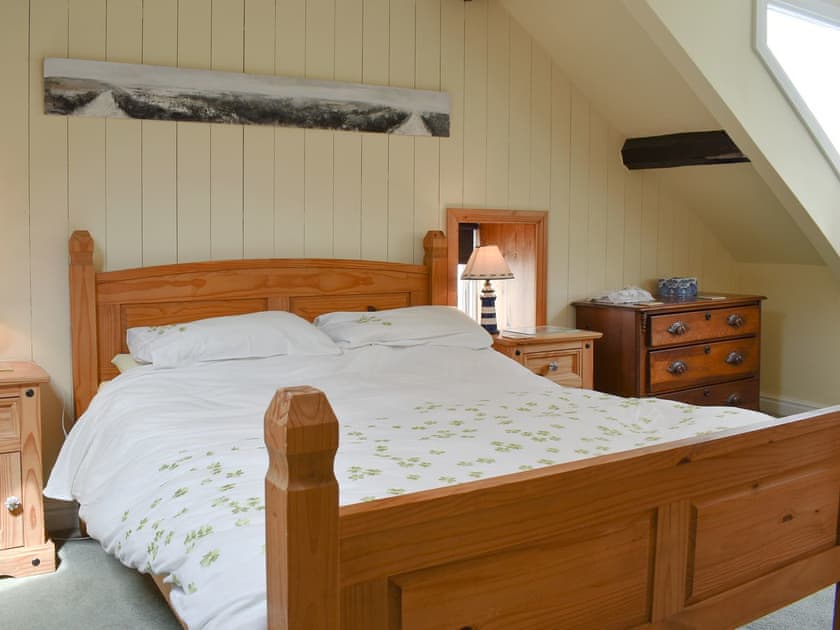 Comfortable double bedroom | Felicity House, Staithes, near Whitby