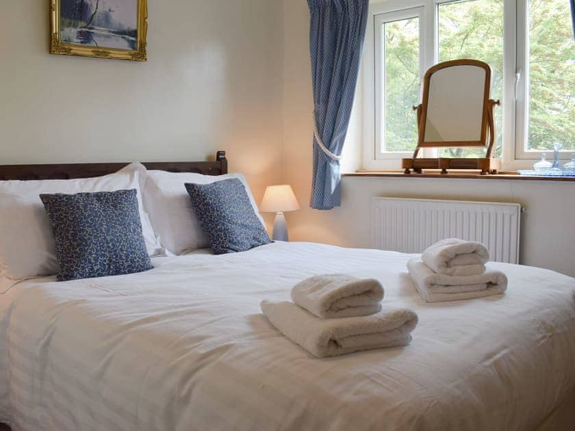 Double bedroom | Stable Cottage - Yew Tree Cottage & Stable Cottage, Windermere